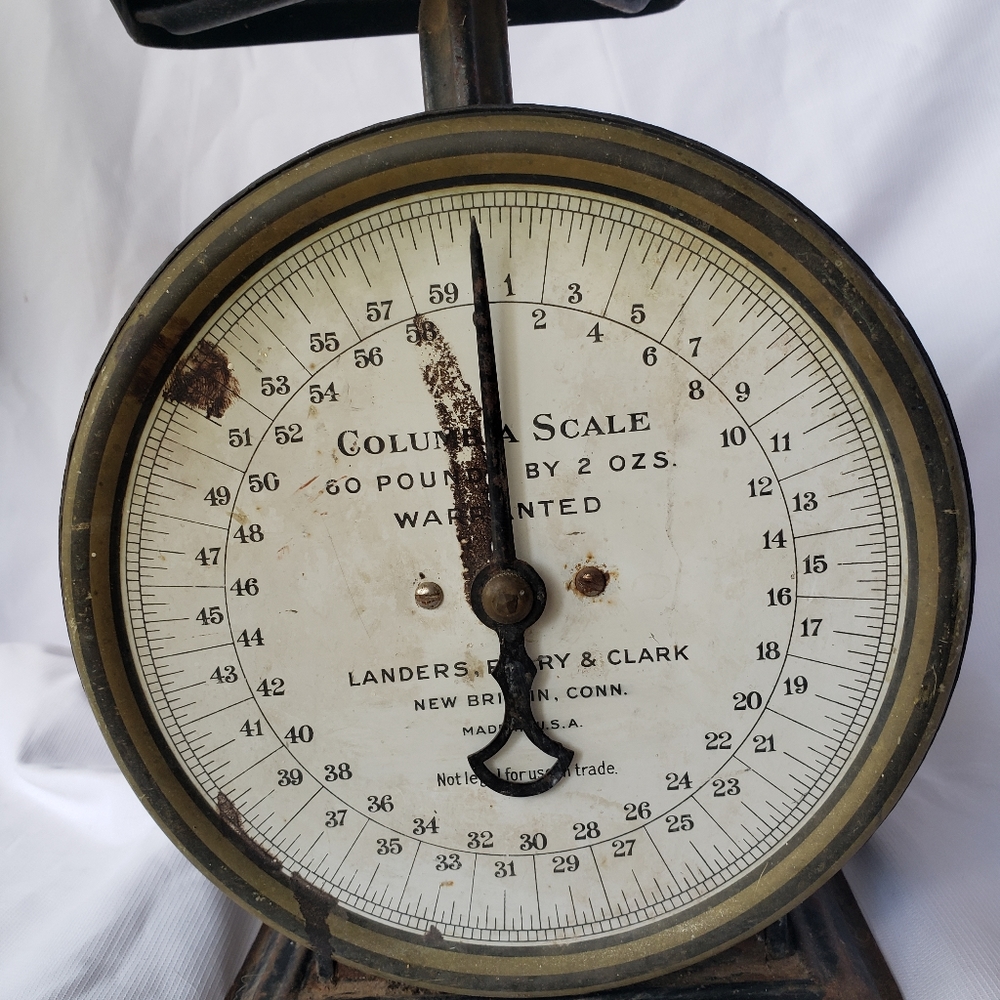 Antique 60 Lb Columbia Scale
